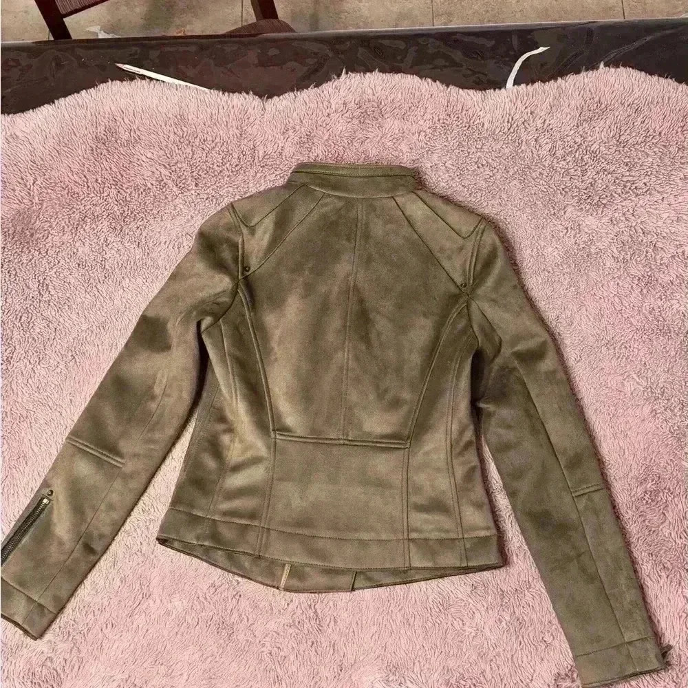 VINCE CAMUTO OLIVE GREEN SYNTHETIC SUEDE ASYMMETRIC ZIPPER JACKET SIZE XS - Picture 5 of 10